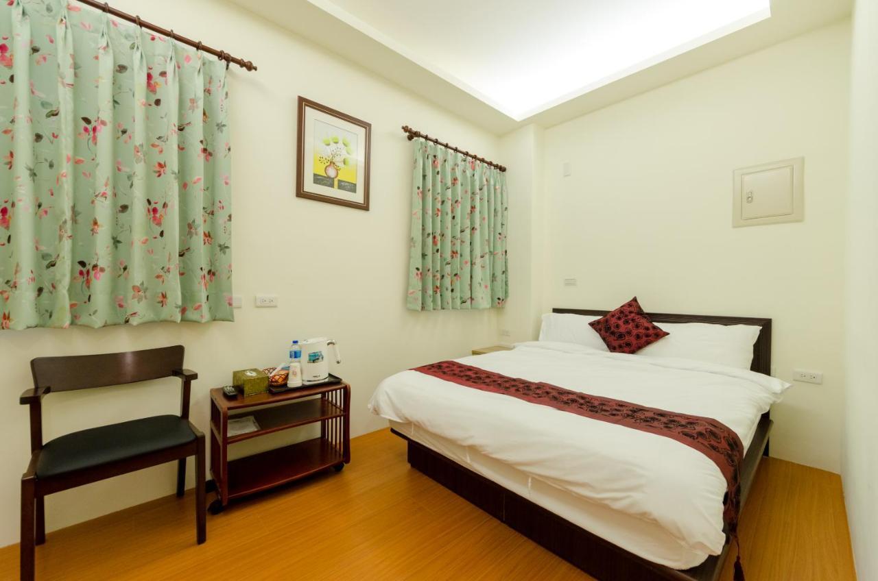 9X9 Homestay เมืองฮวาเหลียน ภายนอก รูปภาพ